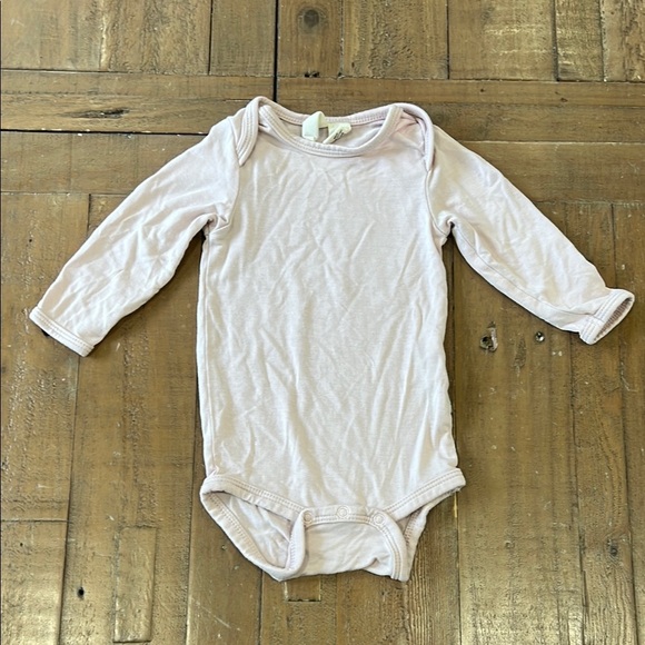Kyte Baby pale pink bamboo long sleeve shirt - Picture 1 of 7